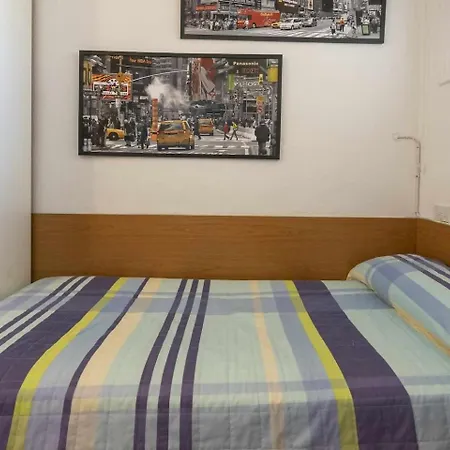 Apartment Leo Familiar